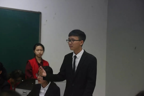 mmexport1539260366362 mmexport1539260366362