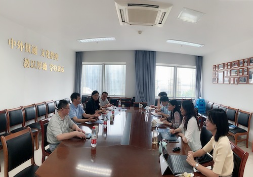 陈永富副校长走访调研学院开学工作